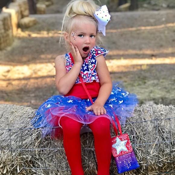 Meet your Posher, Amy - Picture 1 of 5